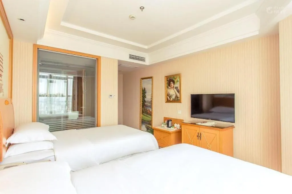 Vienna Hotel Jiangsu Kunshan Changjiang North Road Fenghuangcheng Suzhou