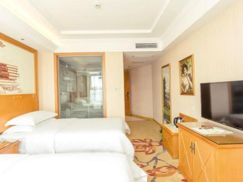 Vienna Hotel Jiangsu Kunshan Changjiang North Road Fenghuangcheng Suzhou