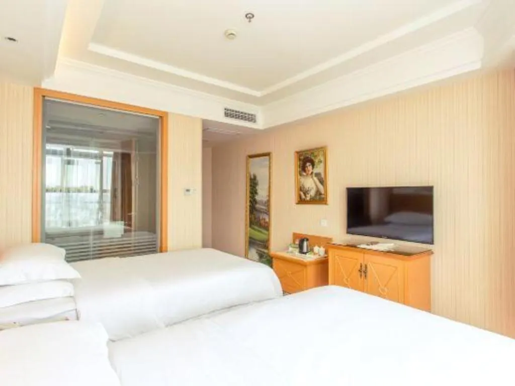 Vienna Hotel Jiangsu Kunshan Changjiang North Road Fenghuangcheng Suzhou