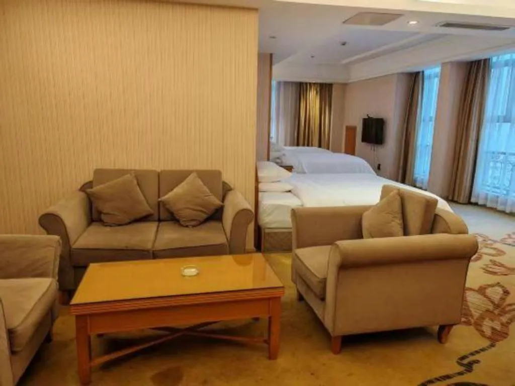 Vienna Hotel Jiangsu Kunshan Changjiang North Road Fenghuangcheng Suzhou