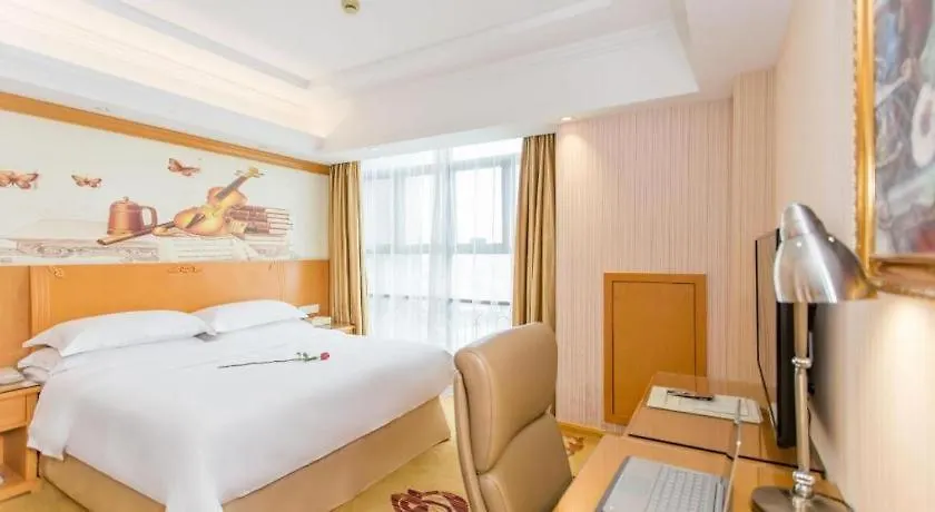 Vienna Hotel Jiangsu Kunshan Changjiang North Road Fenghuangcheng Suzhou