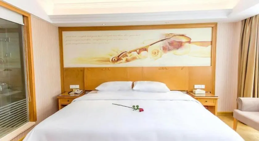 Vienna Hotel Jiangsu Kunshan Changjiang North Road Fenghuangcheng Suzhou