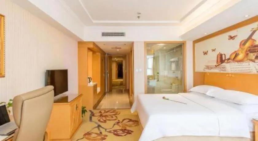 Vienna Hotel Jiangsu Kunshan Changjiang North Road Fenghuangcheng Suzhou